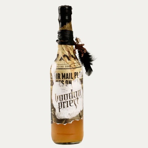 Voodoo Priest · The World’s only Ritual Rum {47% Vol · 0,7 Liter}